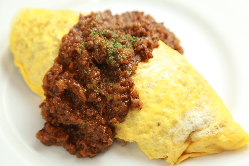 今月のオススメ:キーマカレーのオムライス